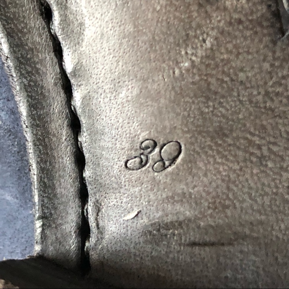 Australia Luxe Collective Lever Sheepskin Boots - Picture 9 of 13